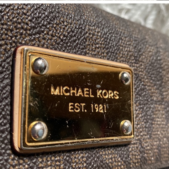 Michael kors wallet - Picture 3 of 8